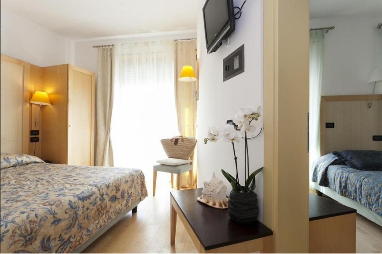 Hotel Centrale Lido di Jesolo Esterno foto