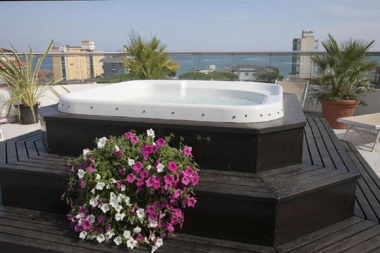 Hotel Centrale Lido di Jesolo Esterno foto